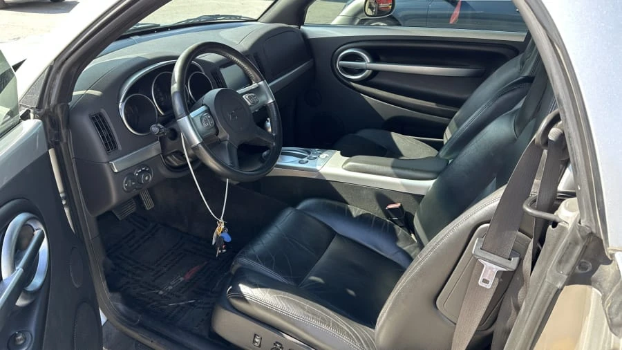 2004 Chevrolet SSR - Image 3 of 4