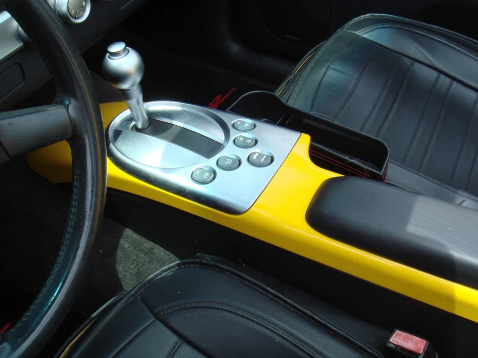 2004 Chevrolet SSR - Image 19 of 19