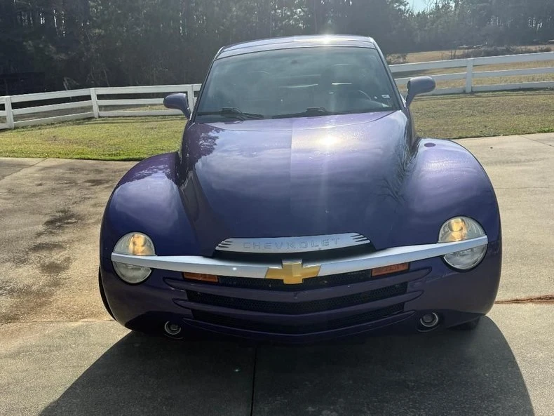 2004 Chevrolet SSR - Image 5 of 8