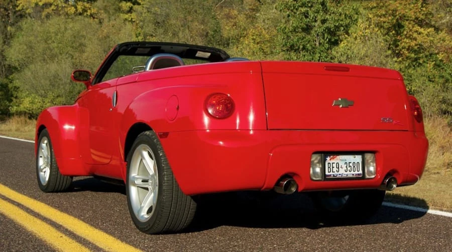 2004 Chevrolet SSR - Image 11 of 12