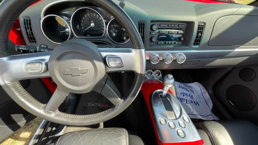2004 Chevrolet SSR - Image 5 of 9