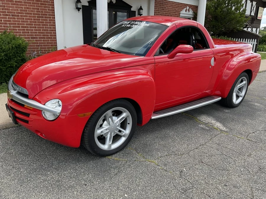 2004 Chevrolet SSR - Image 9 of 11