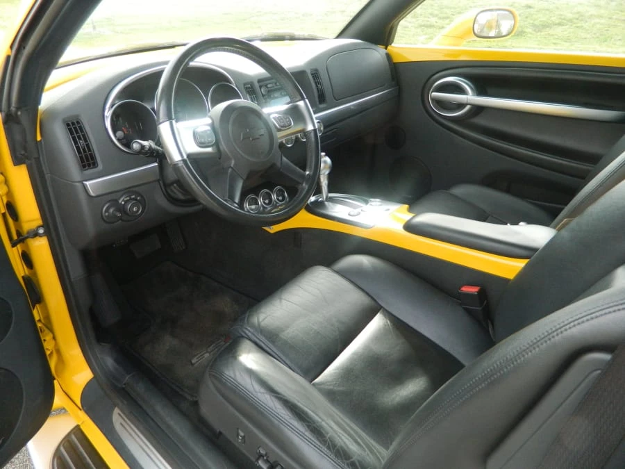 2004 Chevrolet SSR - Image 4 of 8