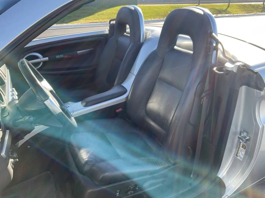 2004 Chevrolet SSR - Image 7 of 11