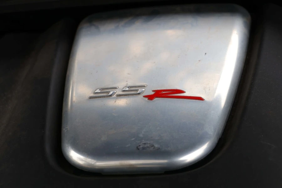 2004 Chevrolet SSR - Image 8 of 10