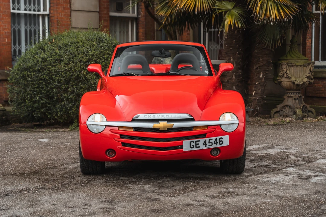 2004 Chevrolet SSR - Image 3 of 31