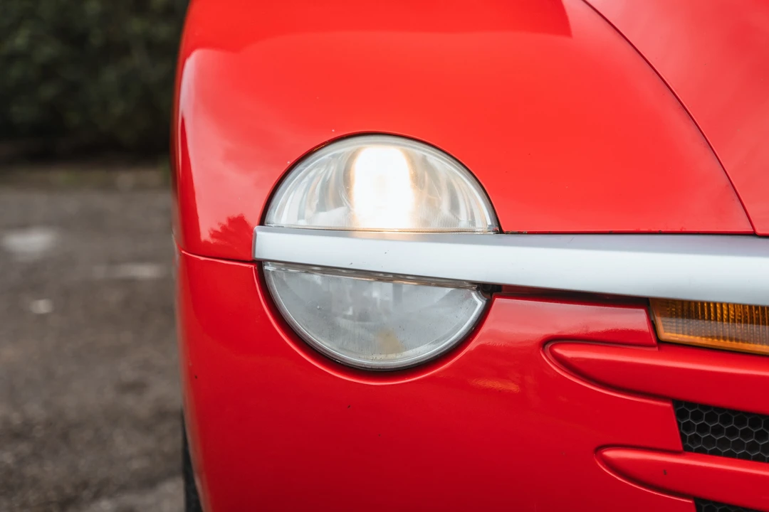 2004 Chevrolet SSR - Image 21 of 31