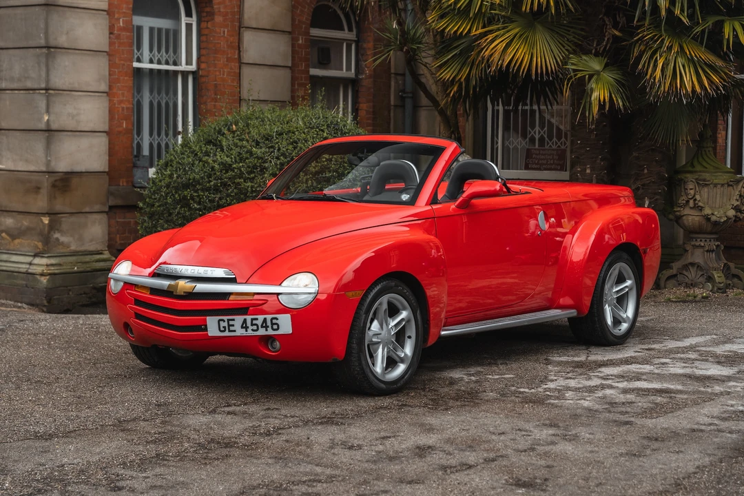 2004 Chevrolet SSR - Image 4 of 31