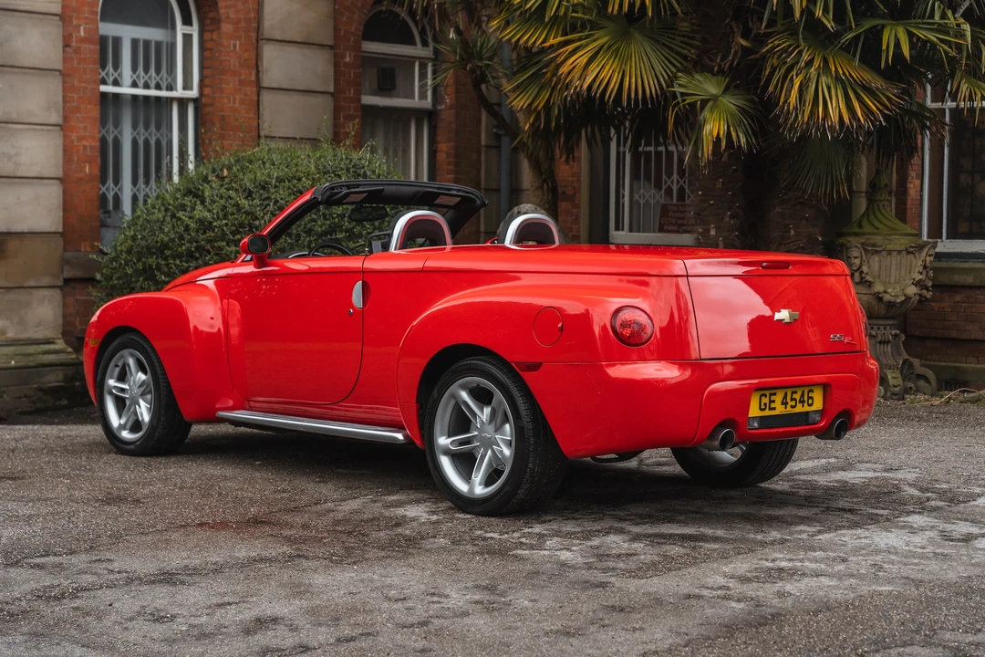 2004 Chevrolet SSR - Image 6 of 31