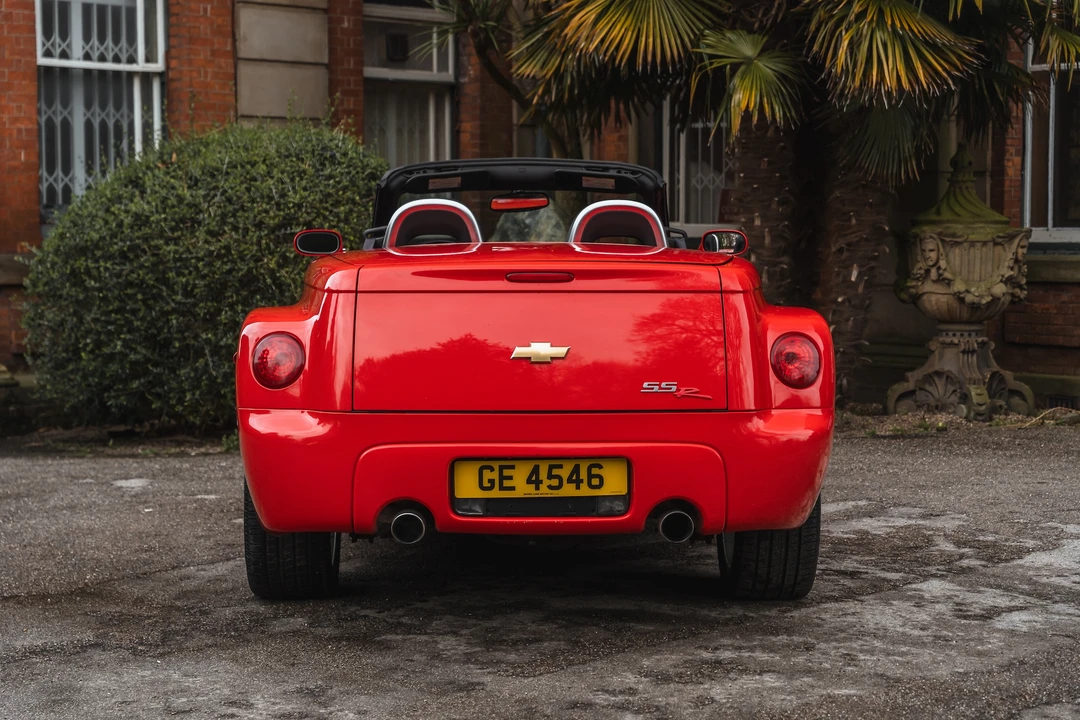 2004 Chevrolet SSR - Image 15 of 31
