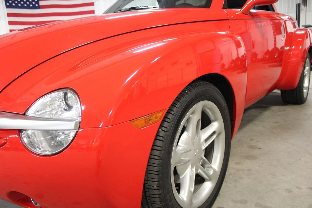 2004 Chevrolet SSR - Image 10 of 12