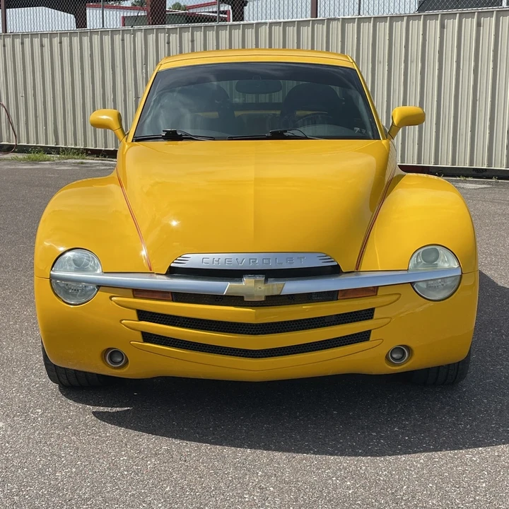 2004 Chevrolet SSR - Image 4 of 21