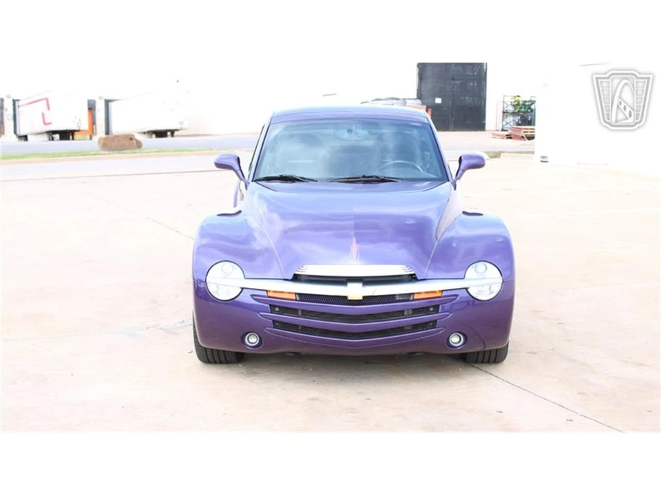 2004 Chevrolet SSR - Image 15 of 31