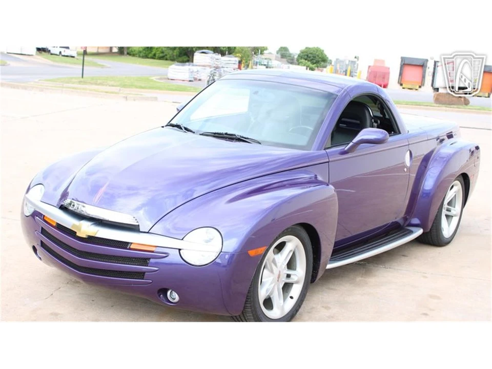 2004 Chevrolet SSR - Image 26 of 31
