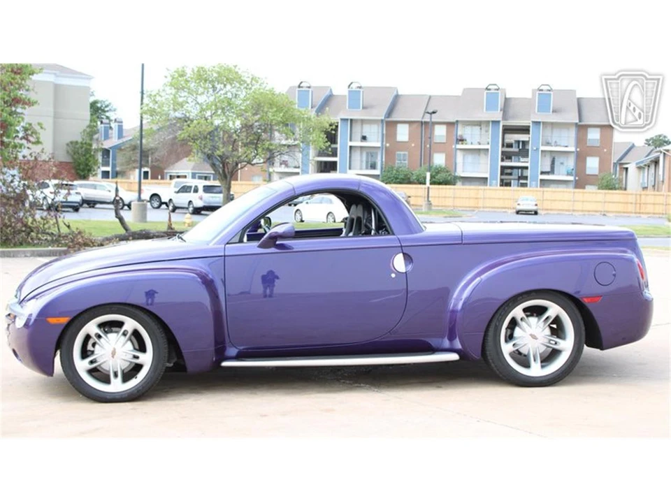 2004 Chevrolet SSR - Image 21 of 31