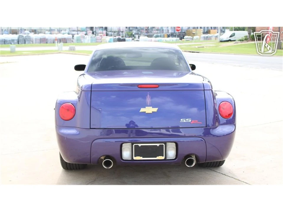 2004 Chevrolet SSR - Image 17 of 31