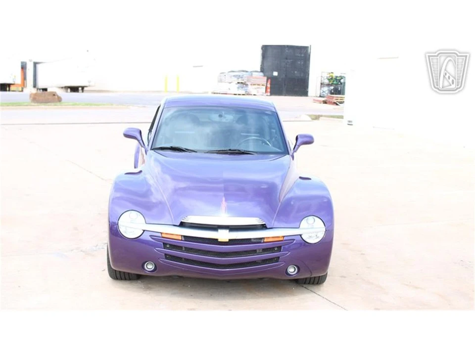 2004 Chevrolet SSR - Image 22 of 31