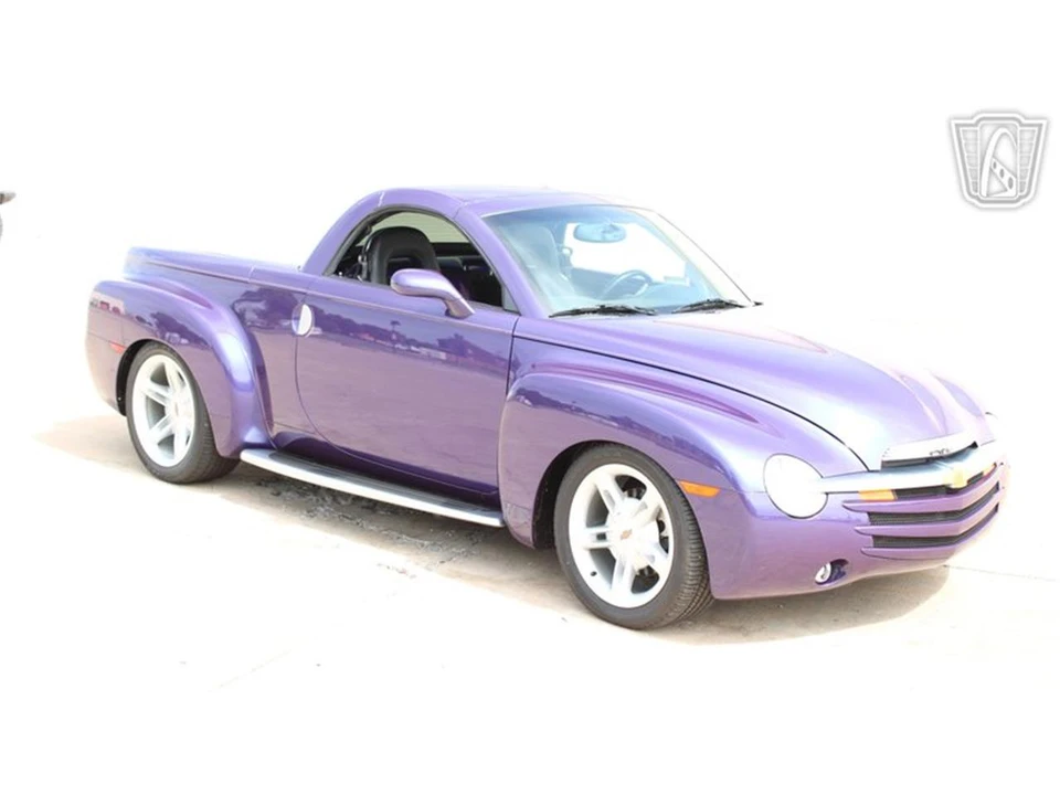 2004 Chevrolet SSR - Image 9 of 31