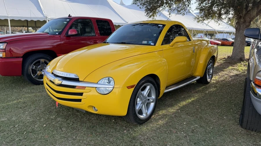 2004 Chevrolet SSR - Image 7 of 26