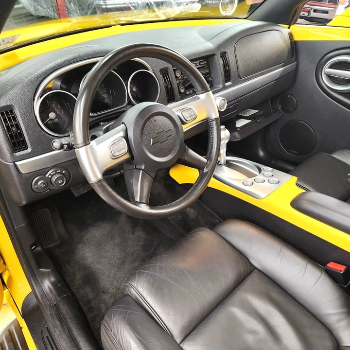 2004 Chevrolet SSR - Image 22 of 26