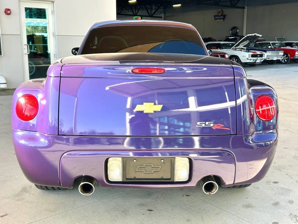 2004 Chevrolet SSR - Image 6 of 31