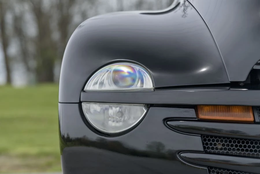 2004 Chevrolet SSR - Image 17 of 31