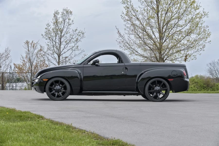 2004 Chevrolet SSR - Image 6 of 31