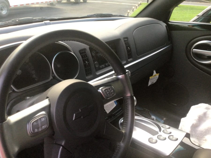 2004 Chevrolet SSR - Image 5 of 6