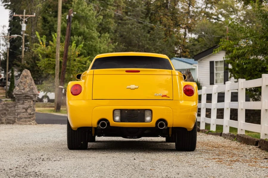 2004 Chevrolet SSR - Image 5 of 29
