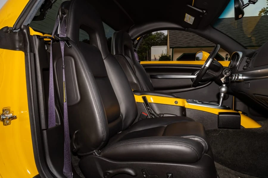2004 Chevrolet SSR - Image 23 of 29