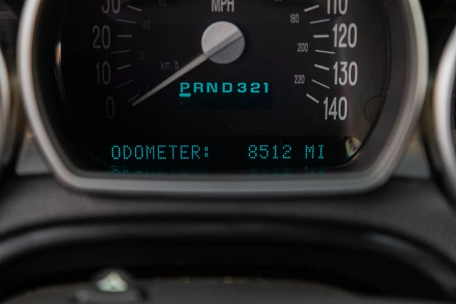 2004 Chevrolet SSR - Image 16 of 29