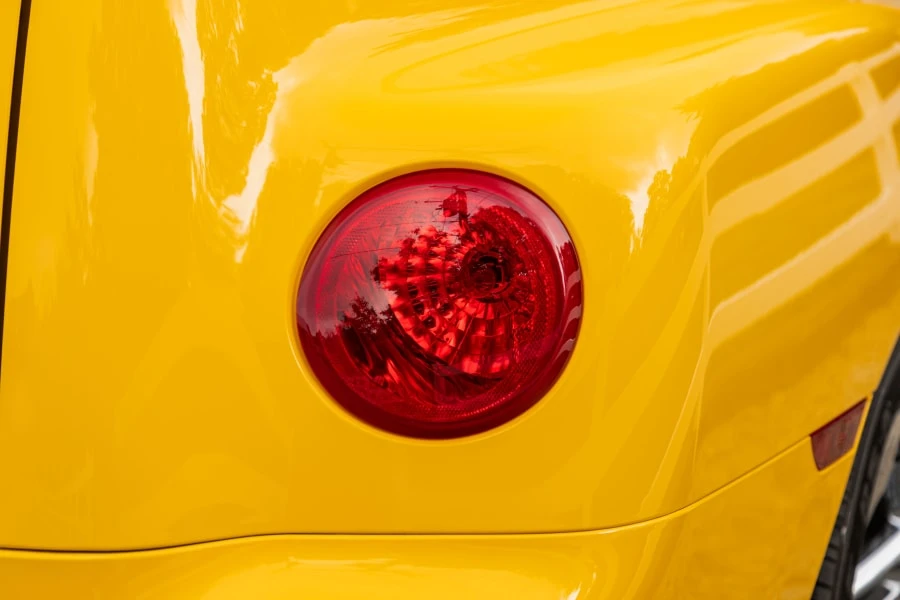 2004 Chevrolet SSR - Image 8 of 29