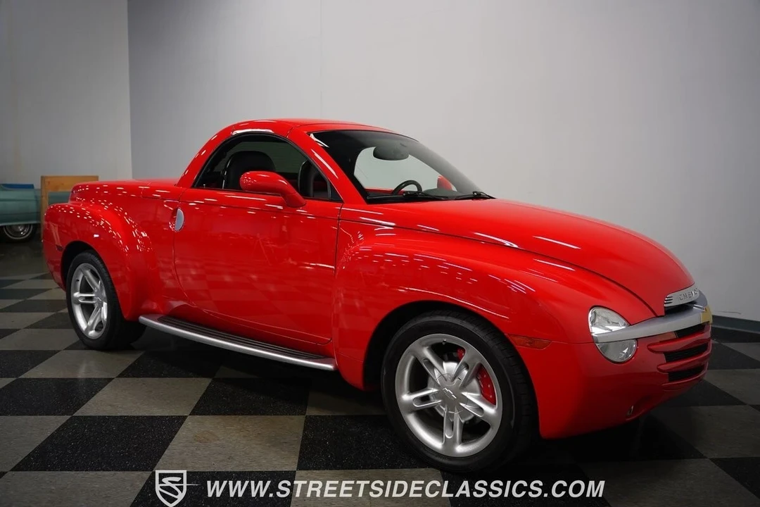 2004 Chevrolet SSR - Image 20 of 21