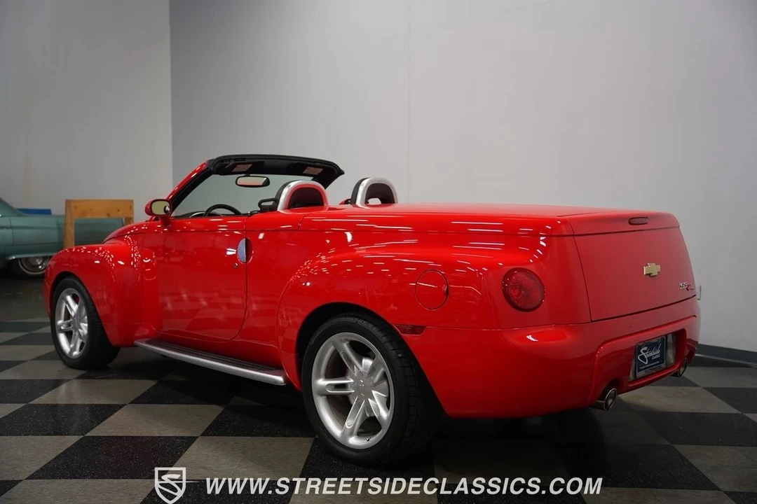 2004 Chevrolet SSR - Image 12 of 12