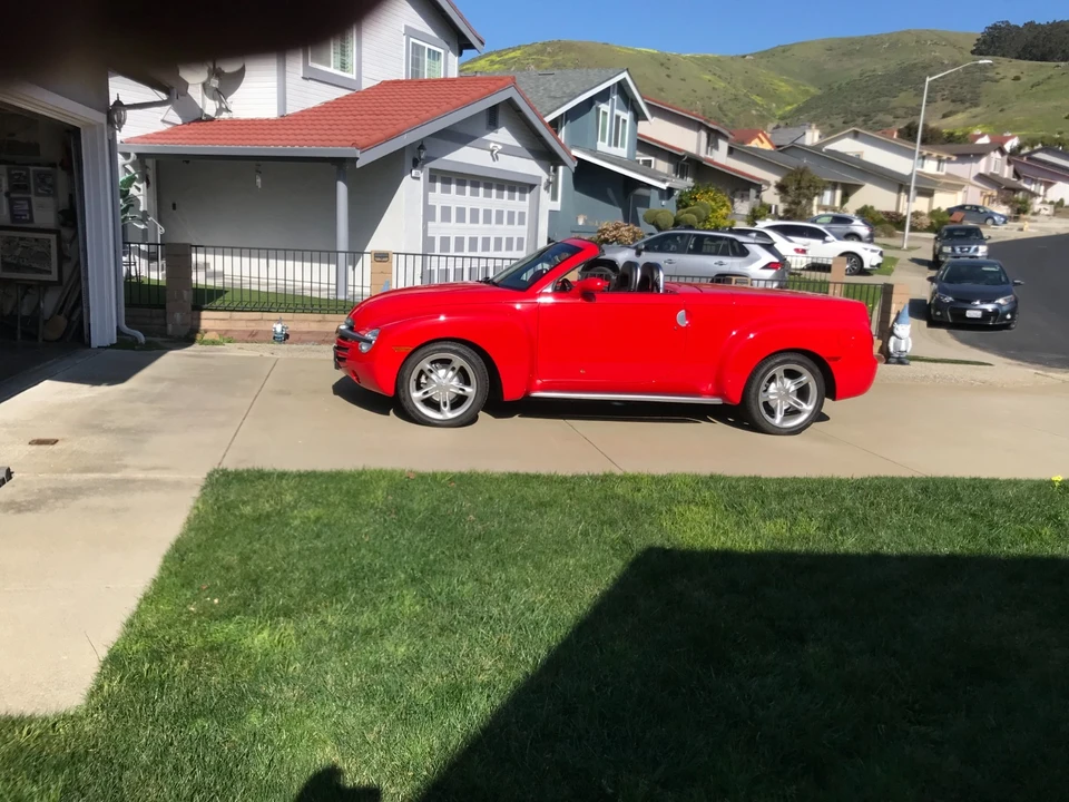 2004 Chevrolet SSR - Image 4 of 13