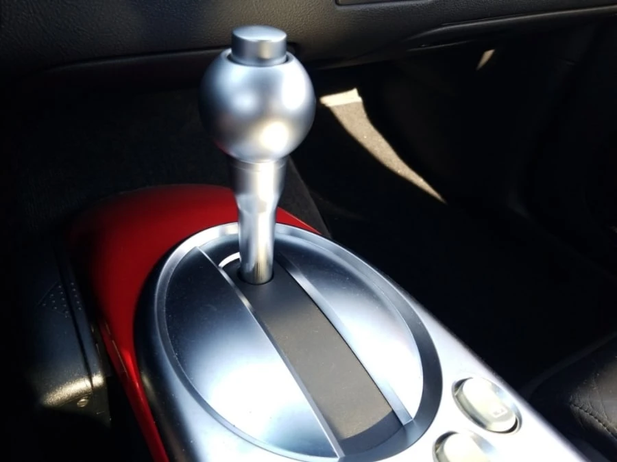 2004 Chevrolet SSR - Image 16 of 18