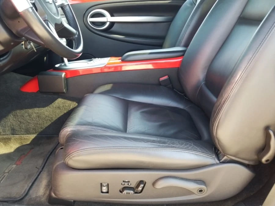 2004 Chevrolet SSR - Image 8 of 18
