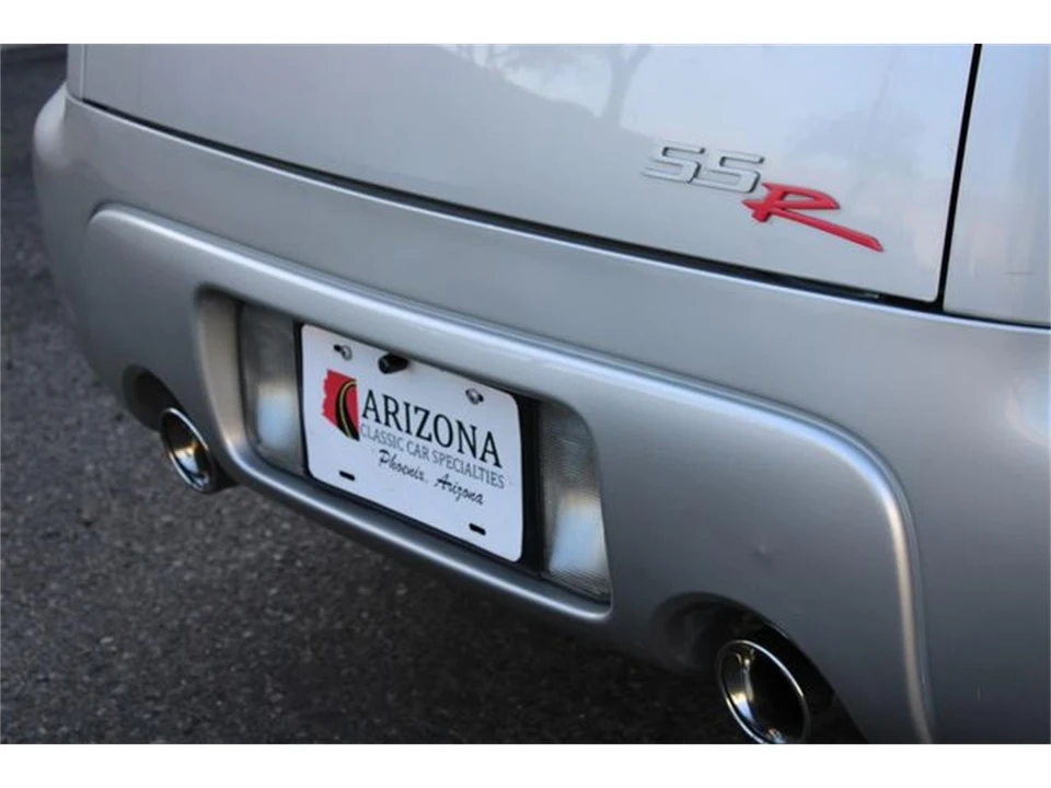 2004 Chevrolet SSR - Image 4 of 31