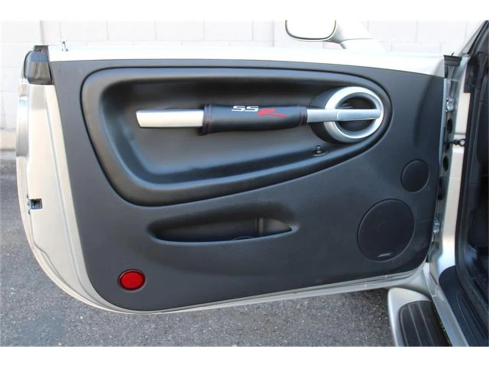2004 Chevrolet SSR - Image 19 of 31