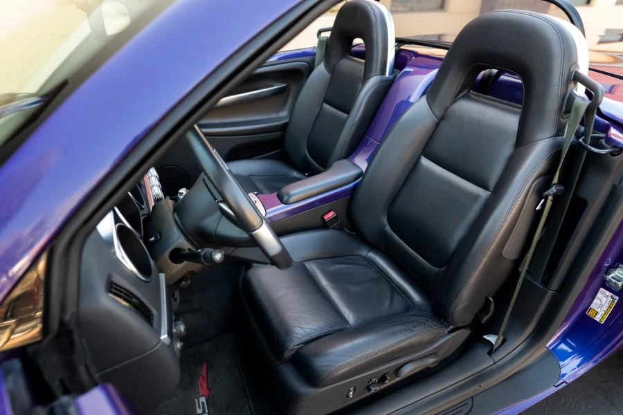 2004 Chevrolet SSR - Image 30 of 31