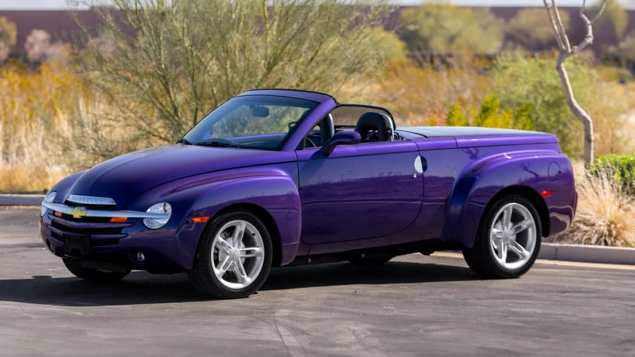 2004 Chevrolet SSR - Image 11 of 31