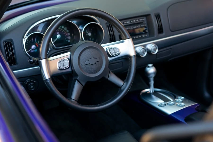 2004 Chevrolet SSR - Image 22 of 31