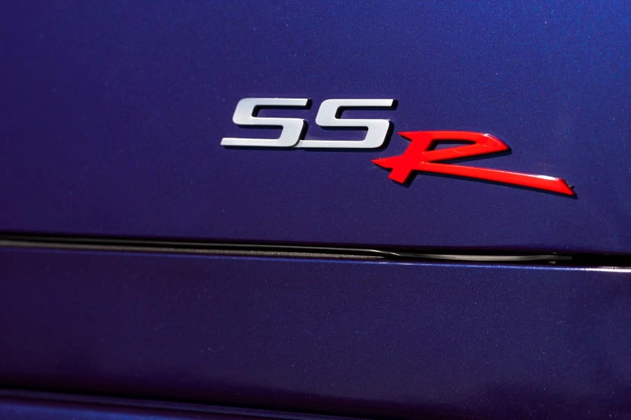 2004 Chevrolet SSR - Image 19 of 31