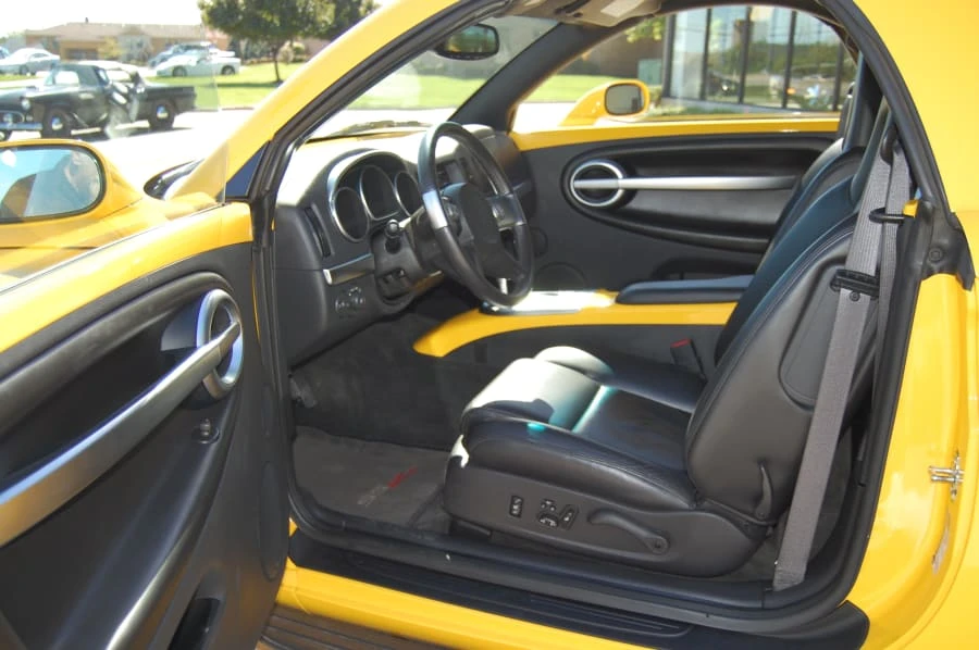 2004 Chevrolet SSR - Image 3 of 6