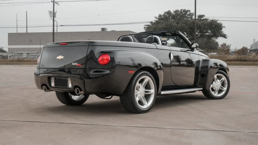 2004 Chevrolet SSR - Image 5 of 10