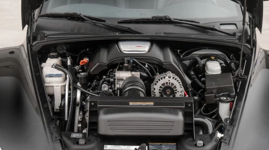 2004 Chevrolet SSR - Image 9 of 10