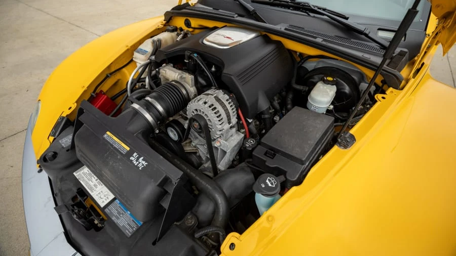 2004 Chevrolet SSR - Image 6 of 17