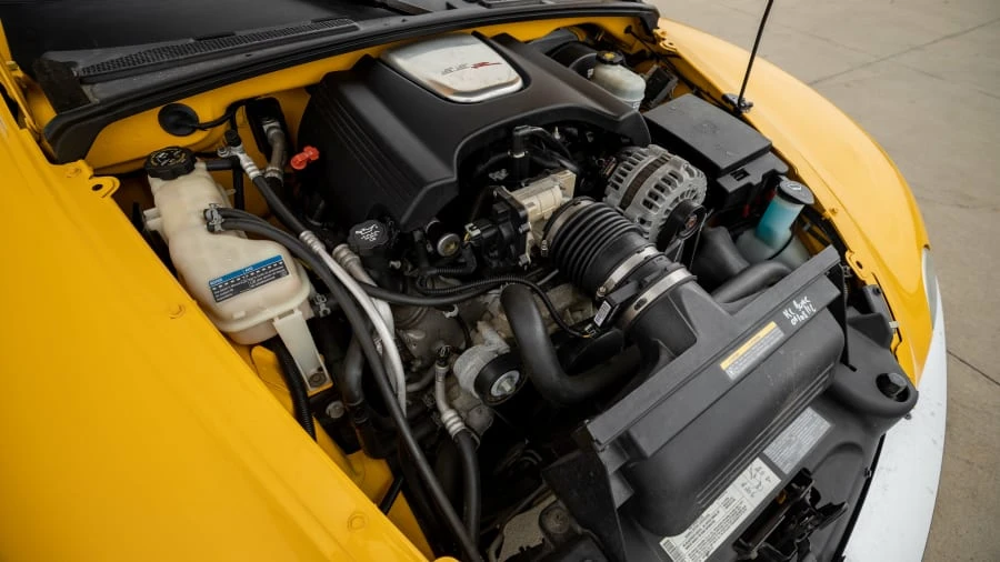 2004 Chevrolet SSR - Image 7 of 17