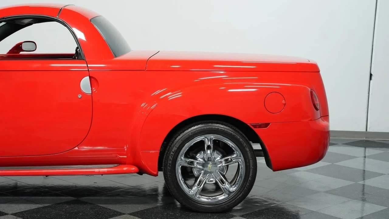 2004 Chevrolet SSR - Image 21 of 21