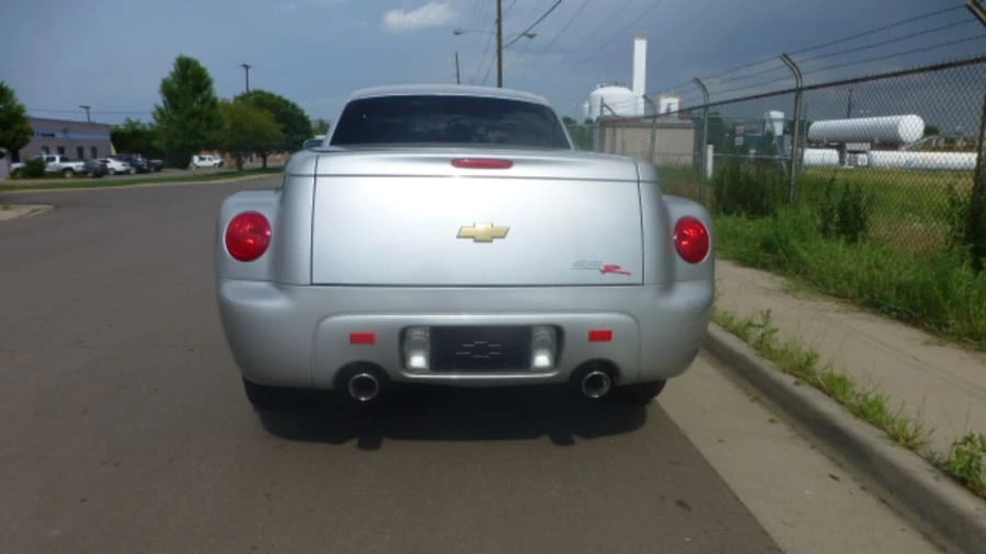2004 Chevrolet SSR - Image 4 of 6